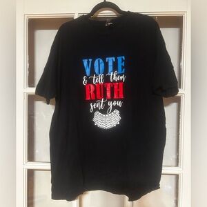 EUC RBG Women’s Black T-Shirt Size 2XL